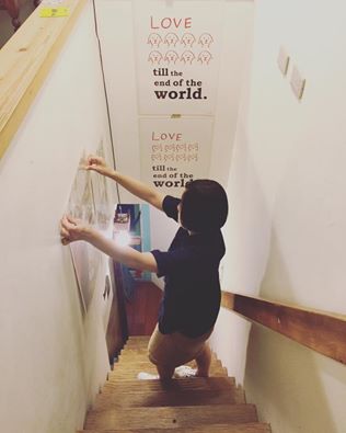 22