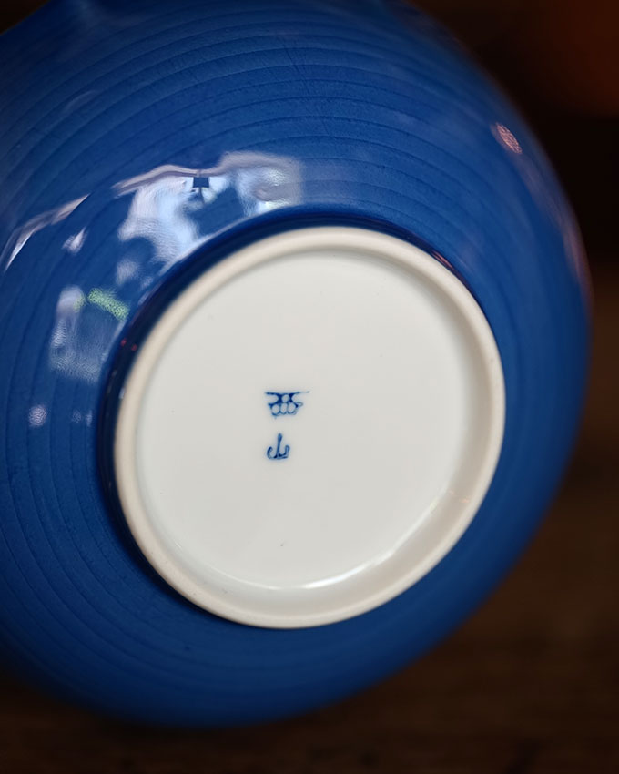 22